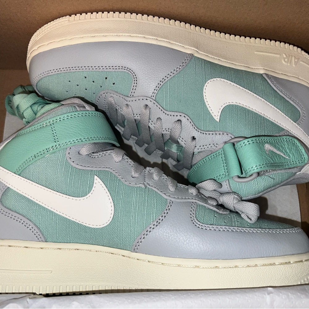 Nike High-Top Sneakers in Mint and Gray-New